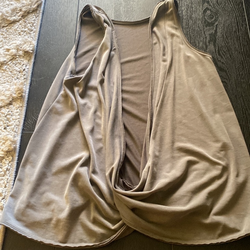 Open back tank